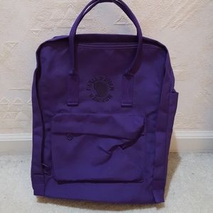 LIKE NEW Violet Fjallraven Re-Kanken Classic